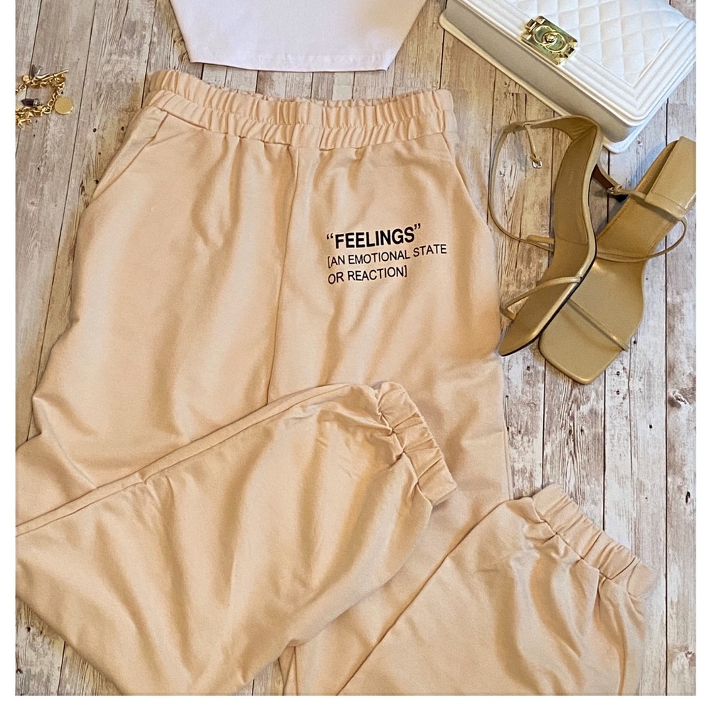 New Joggers “feelings” large